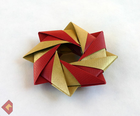 Ring designed and folded by Grzegorz Bubniak